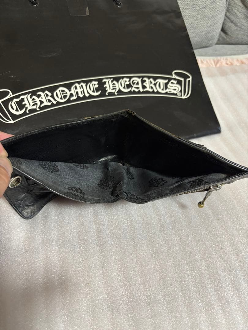 【確実正規品】Chrome Hearts ブラックレザー二つ折り財布　格安出品