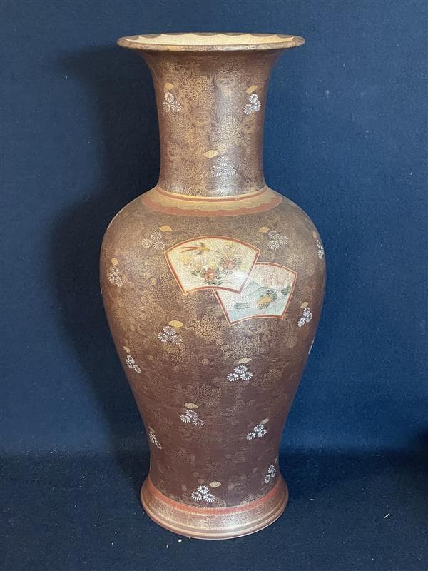 薩摩焼　連山作　色絵金襴手扇面花鳥風景図文大花瓶