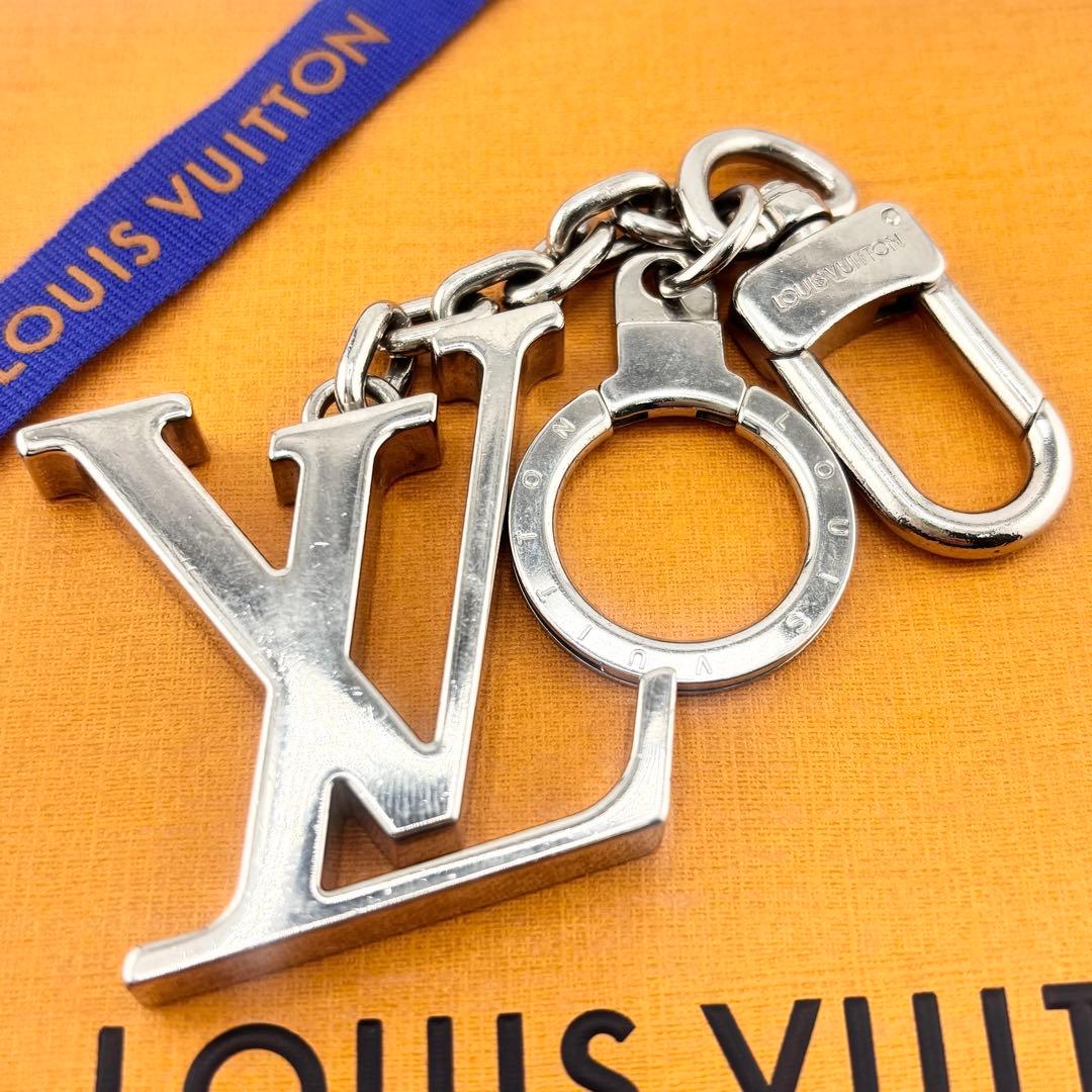 極美品 ルイヴィトン ポルトクレ イニシアル LVロゴ キーリング キーホルダー