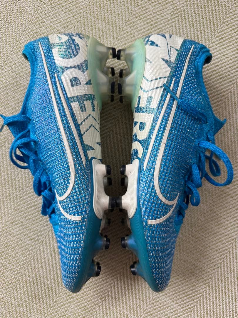 マーキュリアルヴェイパー13 エリート AG-PRO 25cm