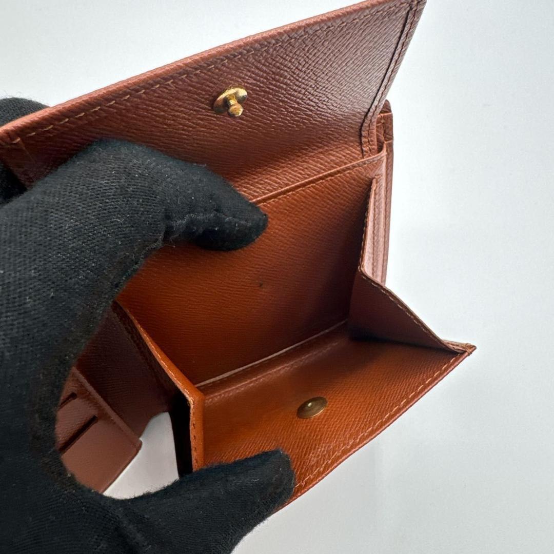 ルイヴィトン モノグラム ポルトフォイユ・マルコ 二つ折り財布 M61675