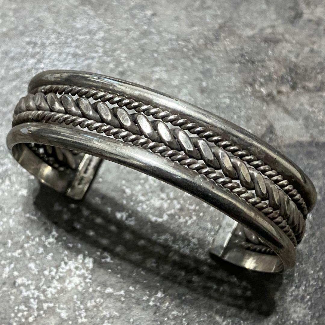 NAVAJO ナバホ TAHE シルバー 5連 ワイヤー バングル ブレスレット