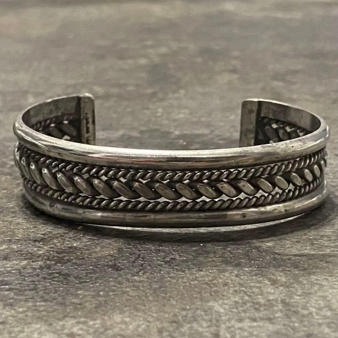 NAVAJO ナバホ TAHE シルバー 5連 ワイヤー バングル ブレスレット