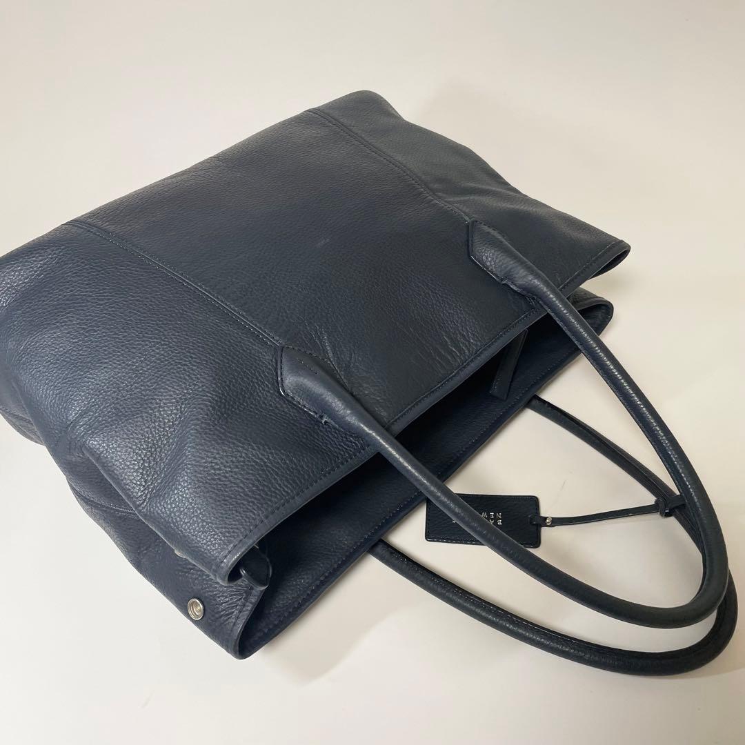 BARNEYS NEW YORKトートバッグ 大容量 A4 PC レザー 紺