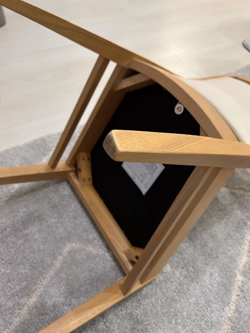 ニトリ　ダイニングチェア　一脚の価格です　大阪よりたのメル便で発送