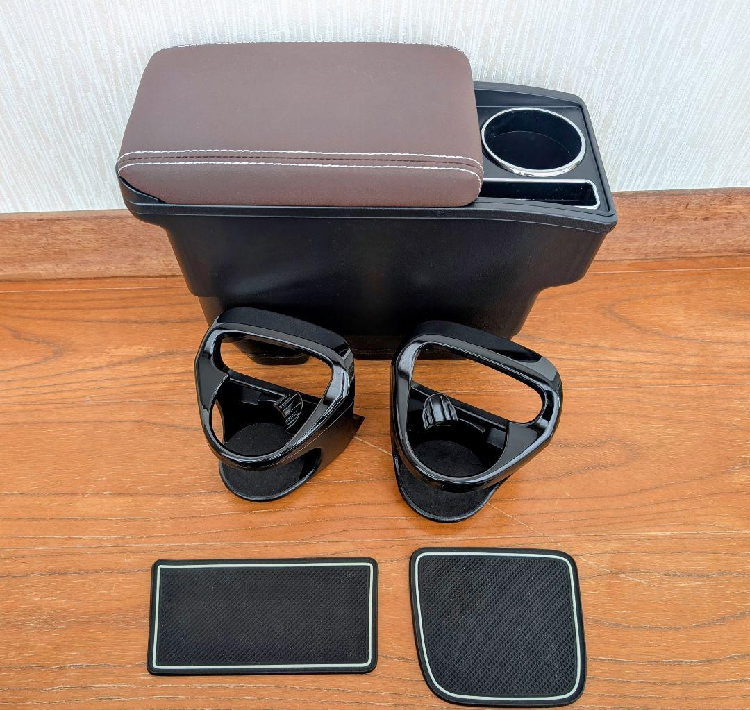 【ヤリスクロス】 コンソールボックス、ラバー、フロアマット、カップホルダー4 点