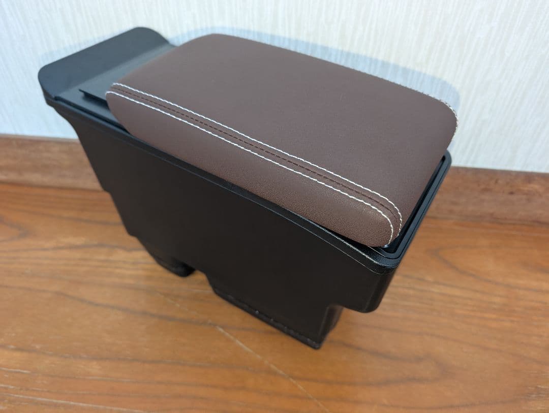 【ヤリスクロス】 コンソールボックス、ラバー、フロアマット、カップホルダー4 点