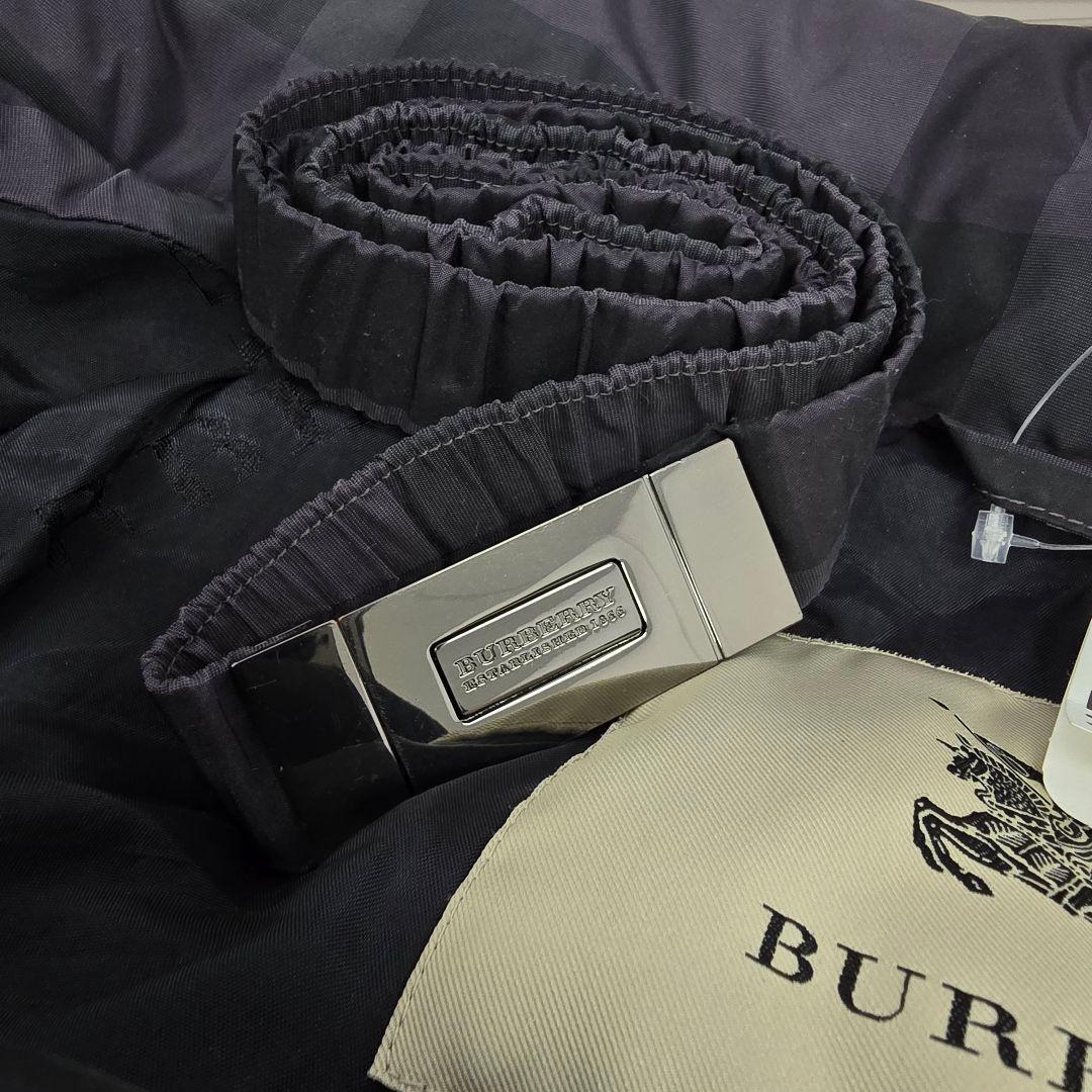 訳あり バーバリーロンドン ダウンコート　メガチェック 総柄