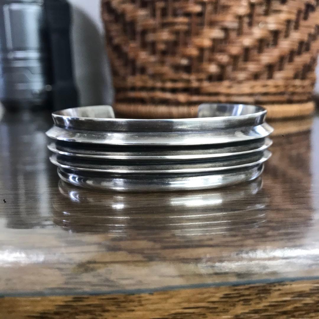 ファンタスティックマン バングル