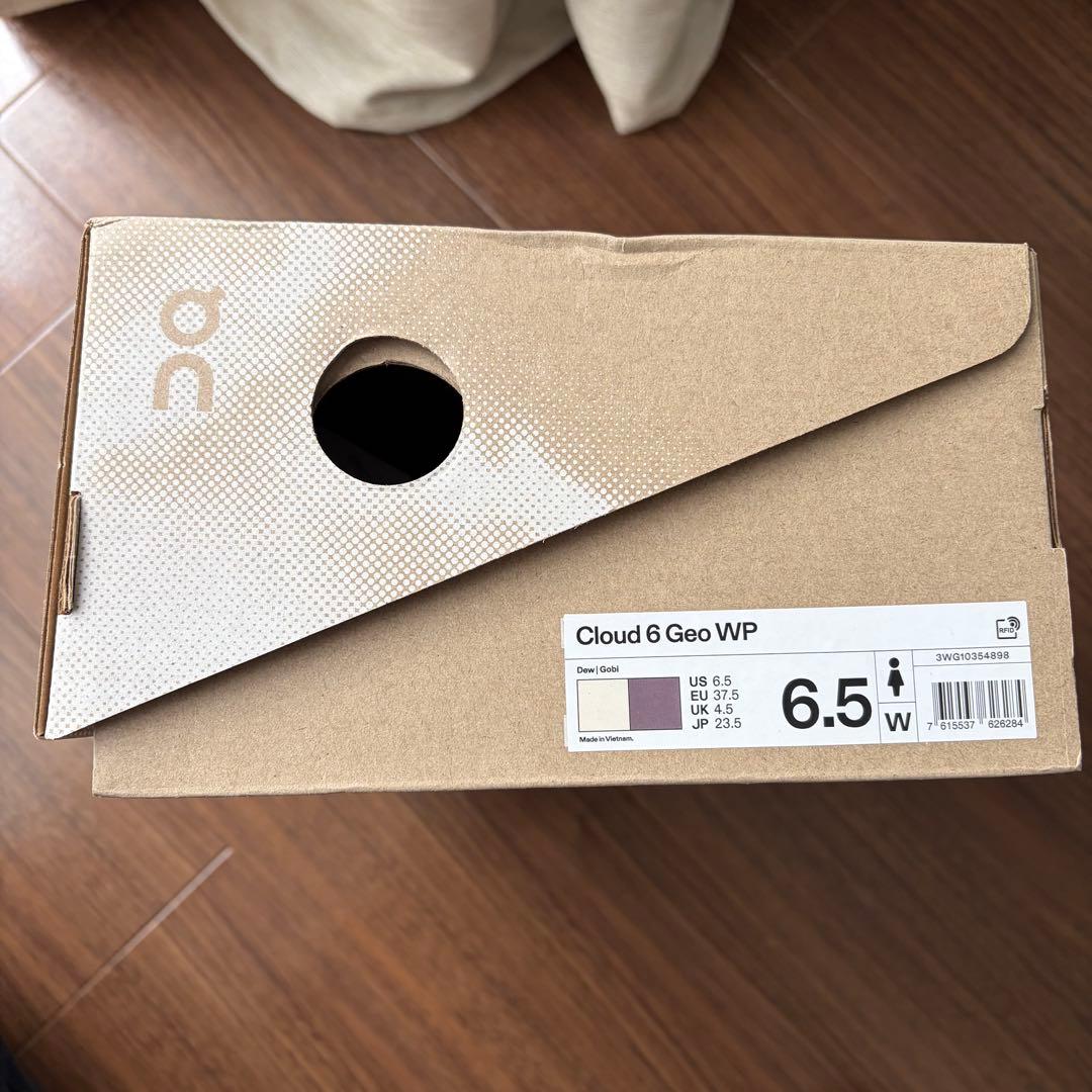 【新品未使用】On Cloud 6 Geo