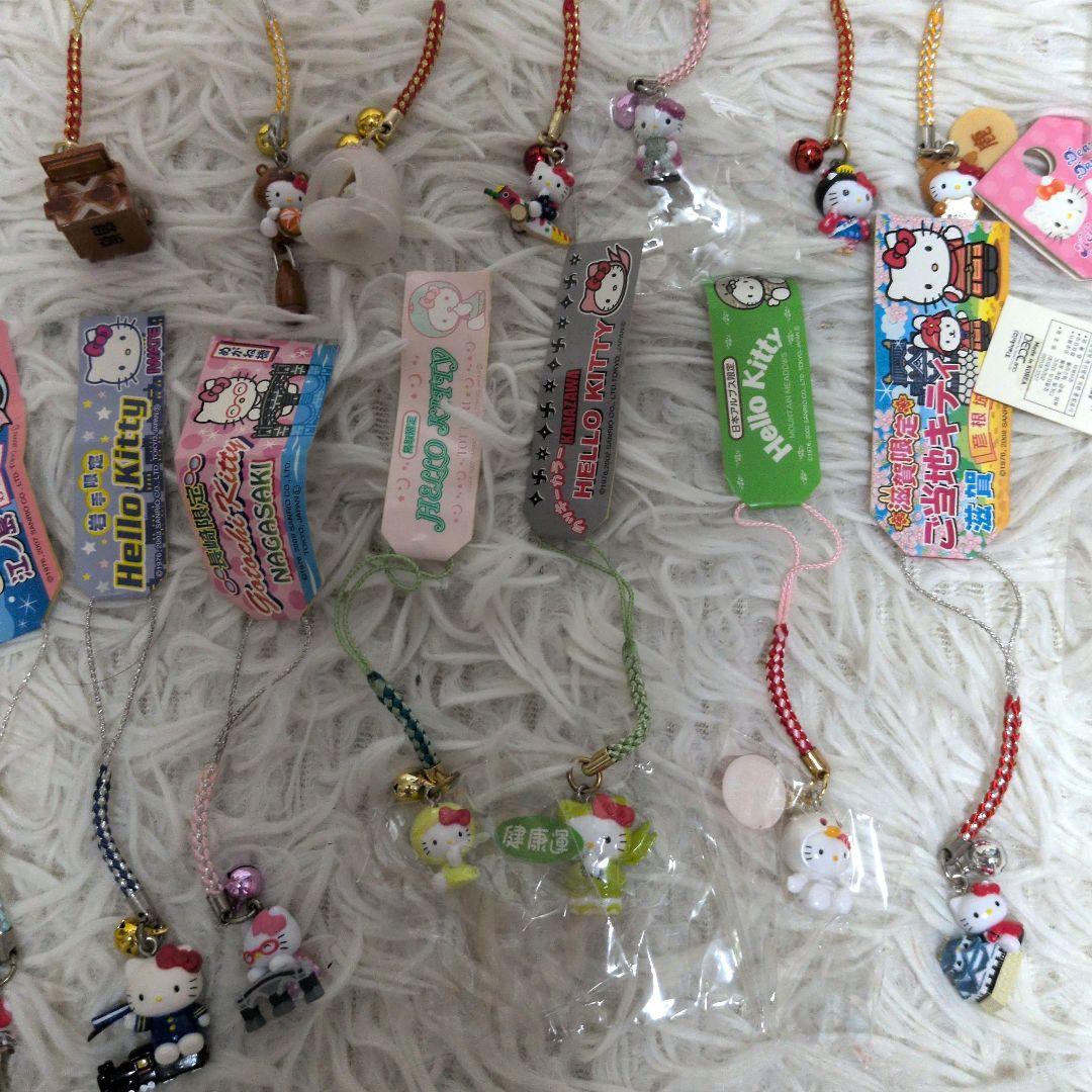 Sanrio ハローキティ　ご当地ストラップ　根付け　ファスナーマスコット