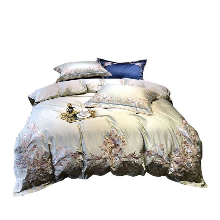 寝具カバーセット4点　クイーン キングサイズ 刺繍 キングサイズ　高級サテン