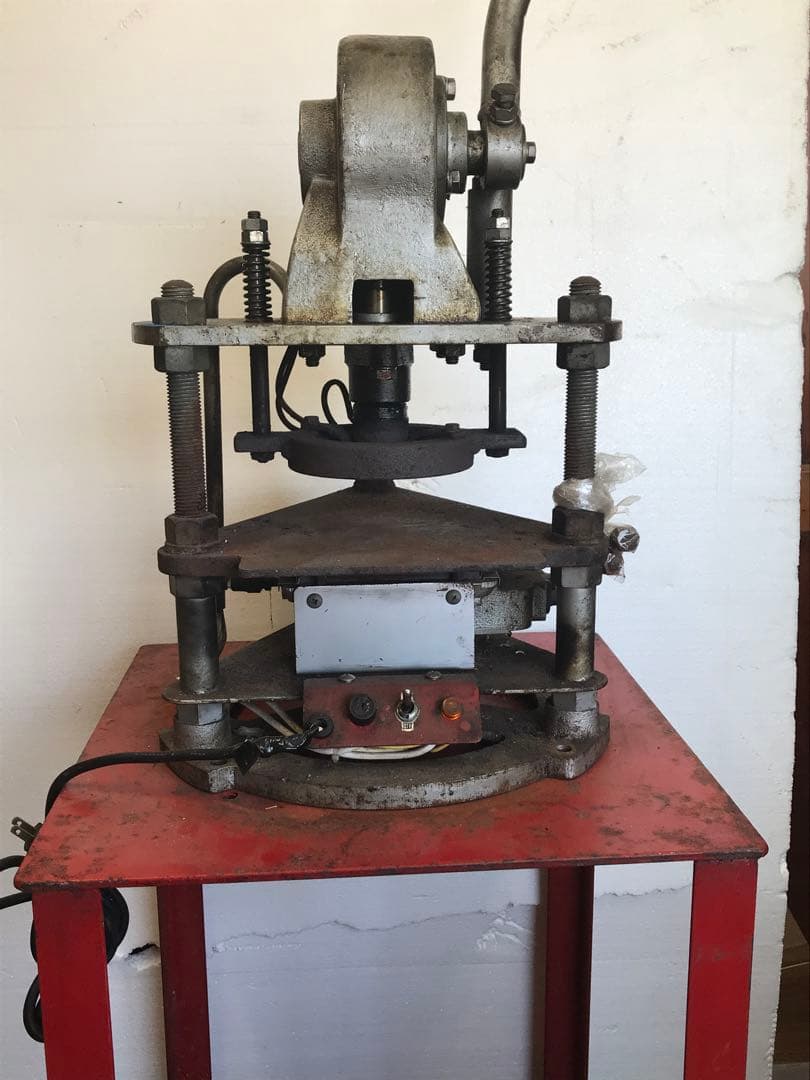 ぽんせんべい加工機械