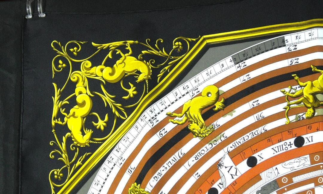 美品　HERMES エルメス　大判スカーフ　カレ90　 D508