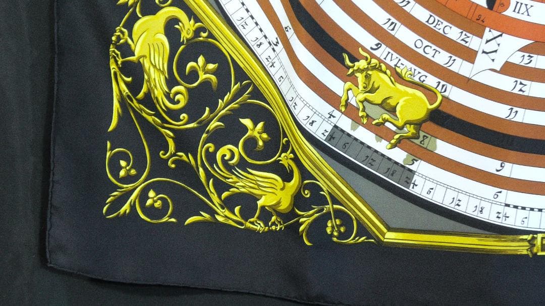 美品　HERMES エルメス　大判スカーフ　カレ90　 D508