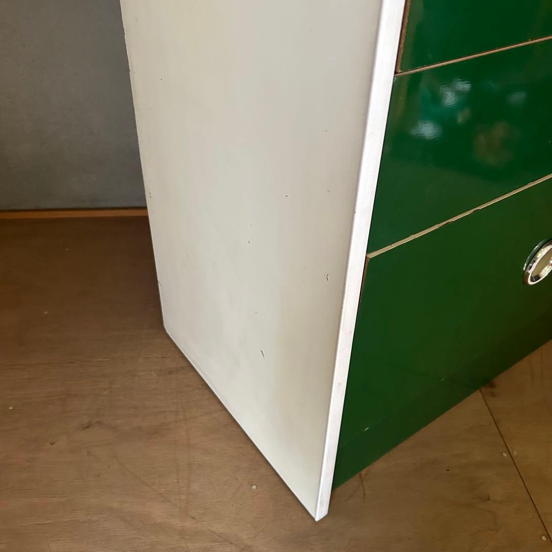 レトロなタンス　グリーン