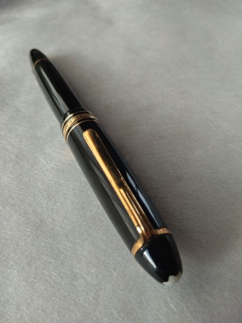 モンブラン(MONTBLANC)万年筆 マイスターシュテュック