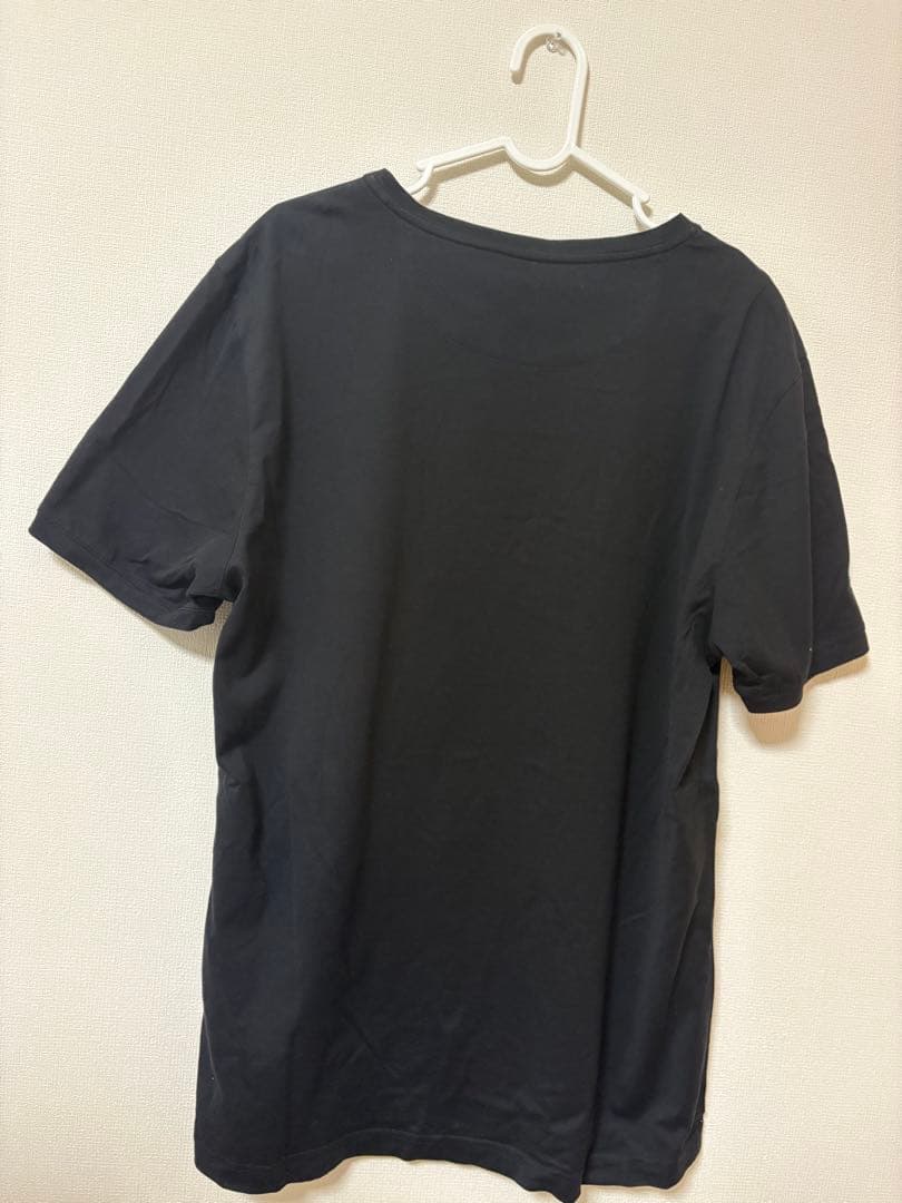 FENDI ロゴ刺繍 ブラック Tシャツ