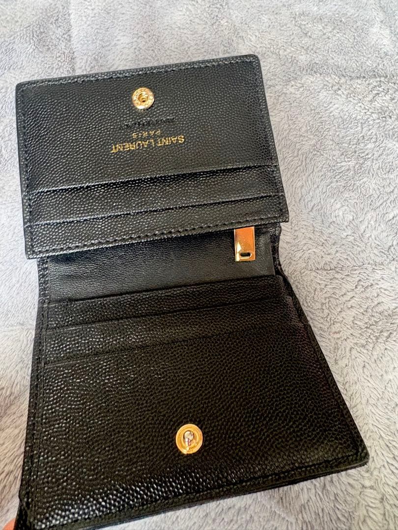 【たーろ】YSL 二つ折り財布 黒 レザー