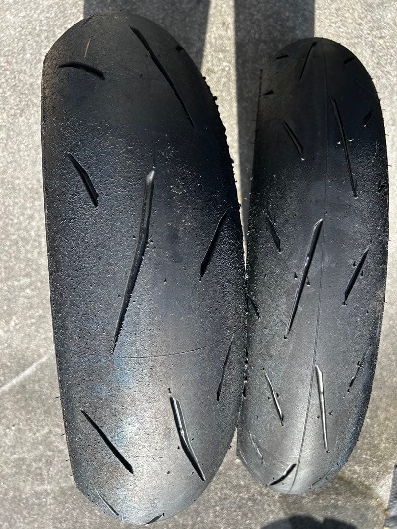 ホンダCBR250RRヤマハR25 カワサキニンジャ用その他ダンロップタイヤ