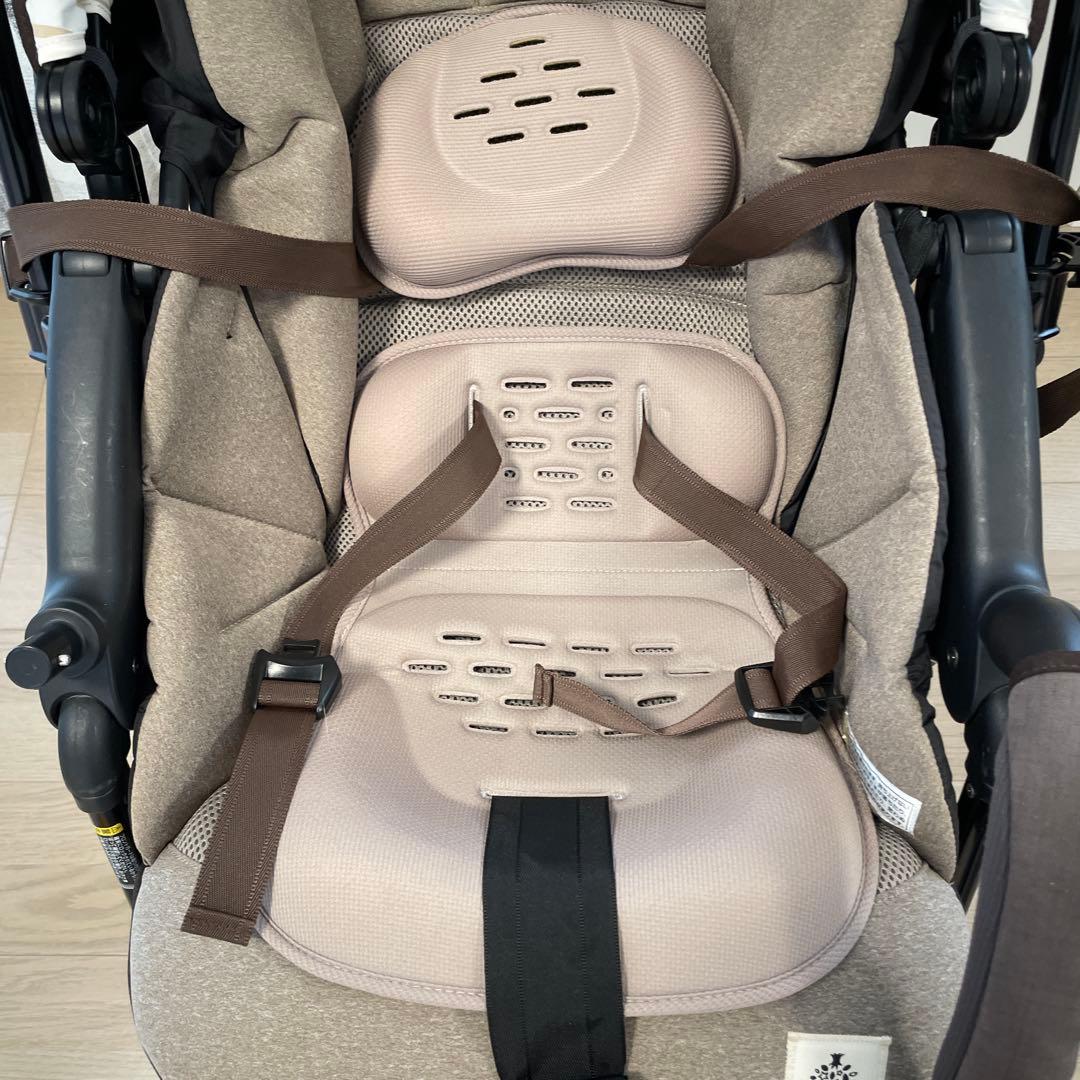 Combi 折りたたみ式ベビーカー スゴカルα 4キャスエッグショック