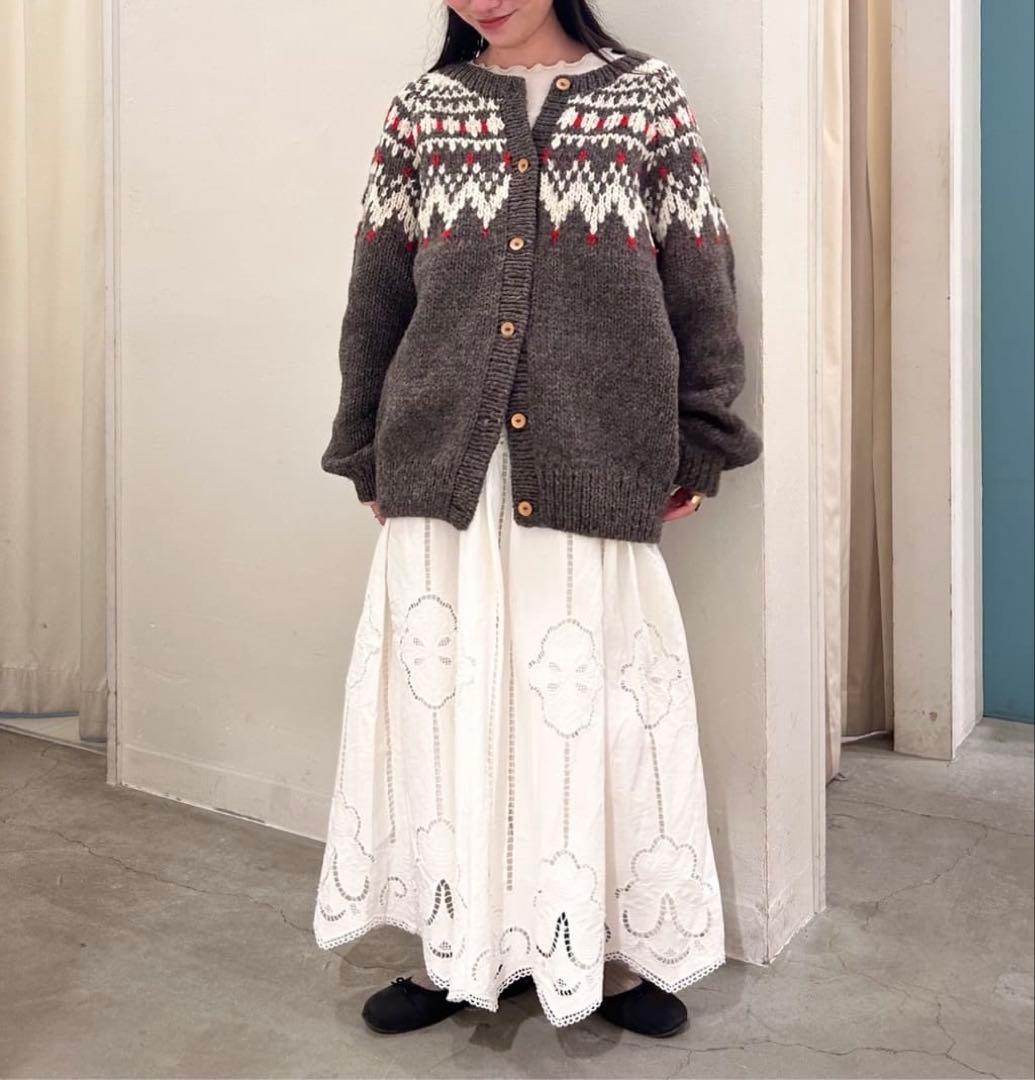 TSUHARU⋈カットワーク刺繍裾スカラップスカート⋈オフ