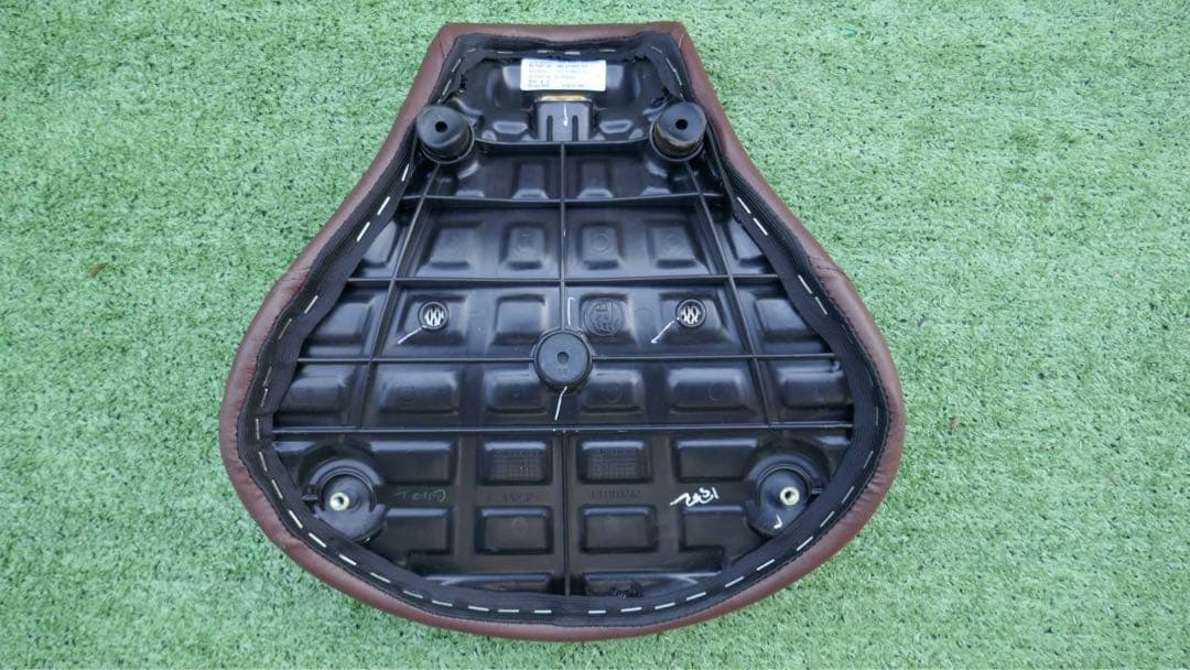 ロイヤルエンフィールド クラシック350 オプション ローシート