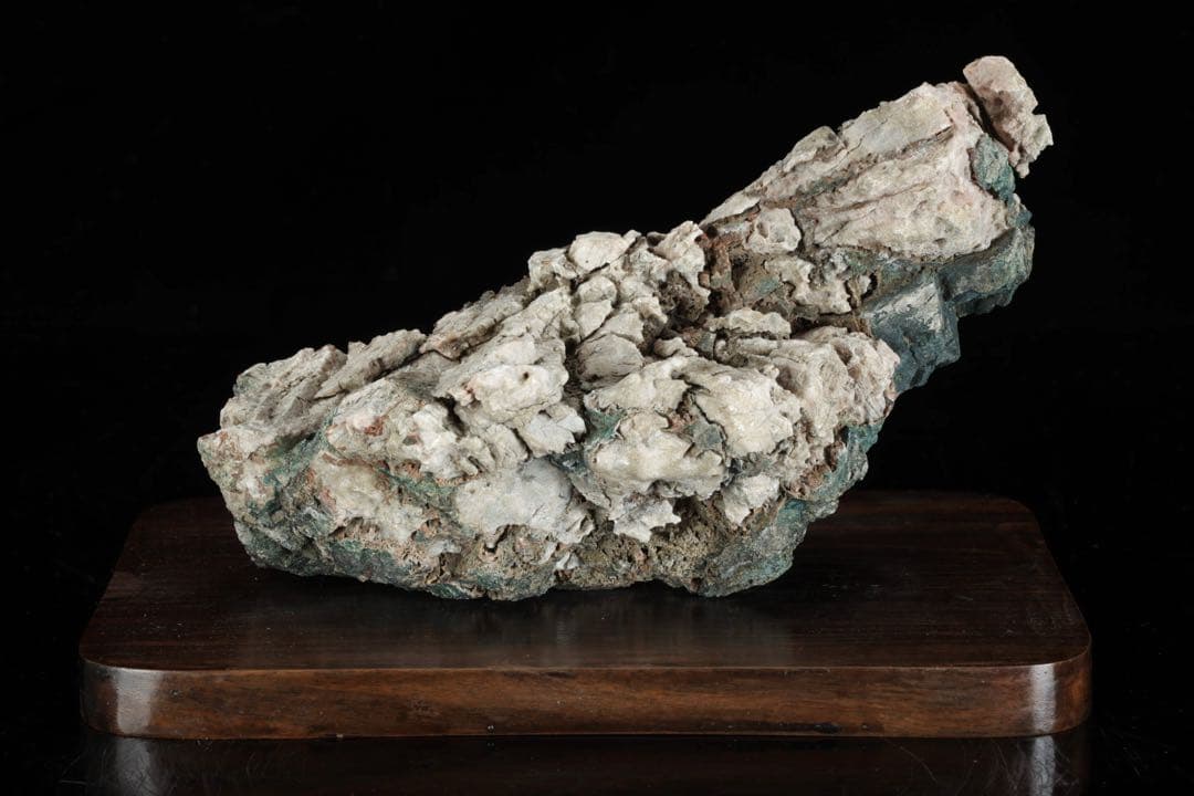 菊花石　断層石 風化景石 台座付 721g 天然石 鑑賞石 原石 自然石 景石