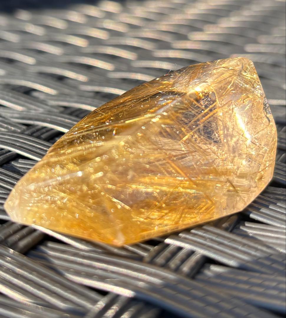 【天然石】ゴールドルチルクウォーツ①