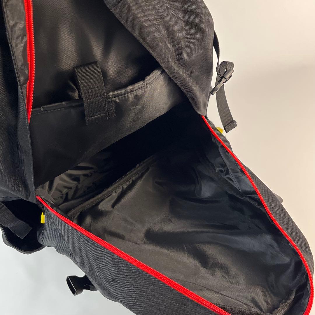 未使用級　OUTDOOR × Disney リュック　ミッキー　刺繍　ブラック