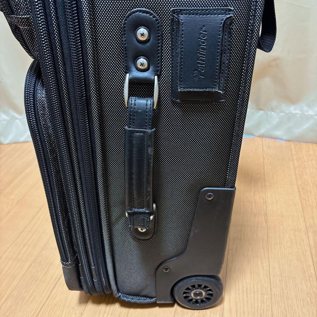 【美品】Pathfinder パスファインダー 2輪 キャリーケース 拡張機能