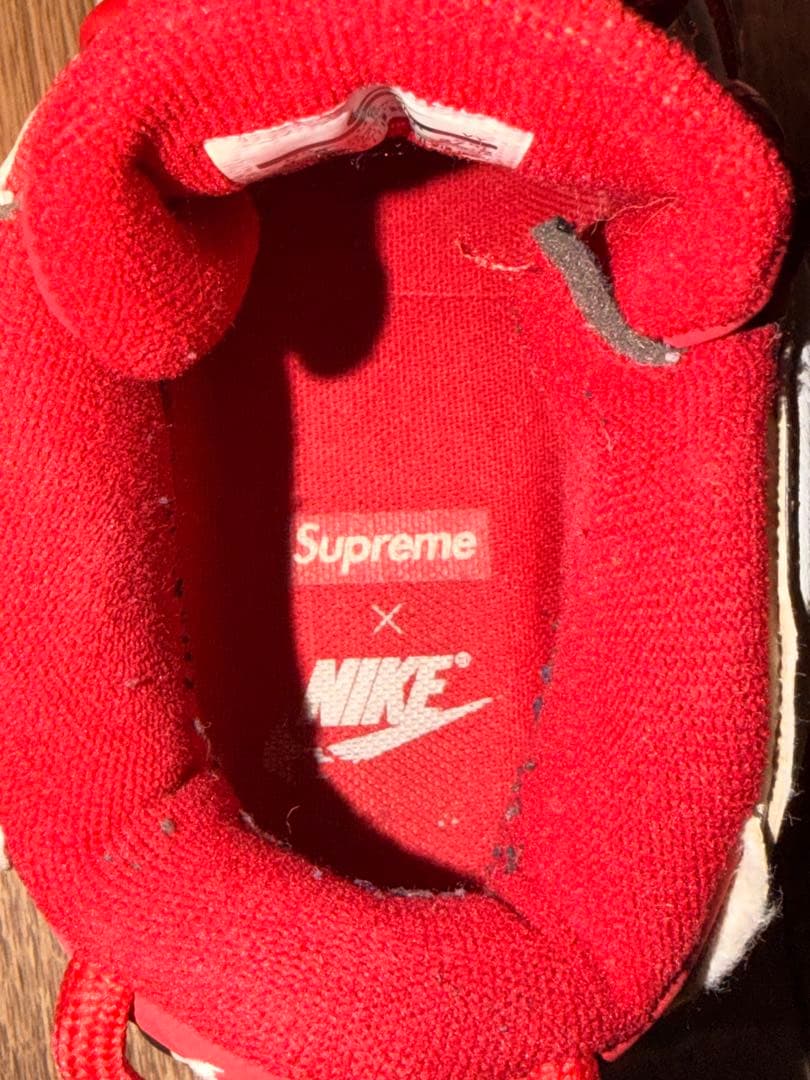 Supreme Nike コラボ（エア モア アップテンポ）