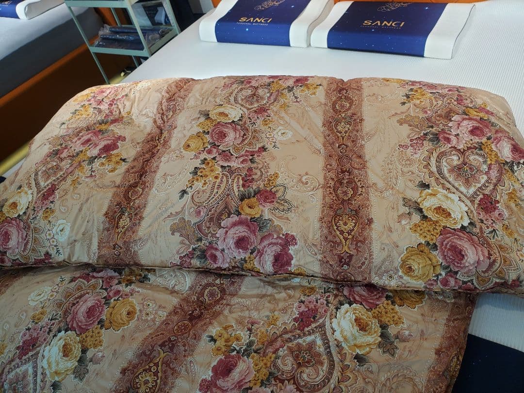 羽毛布団 掛け布団 エミリー ダウン93% ２層構造 超長綿100％