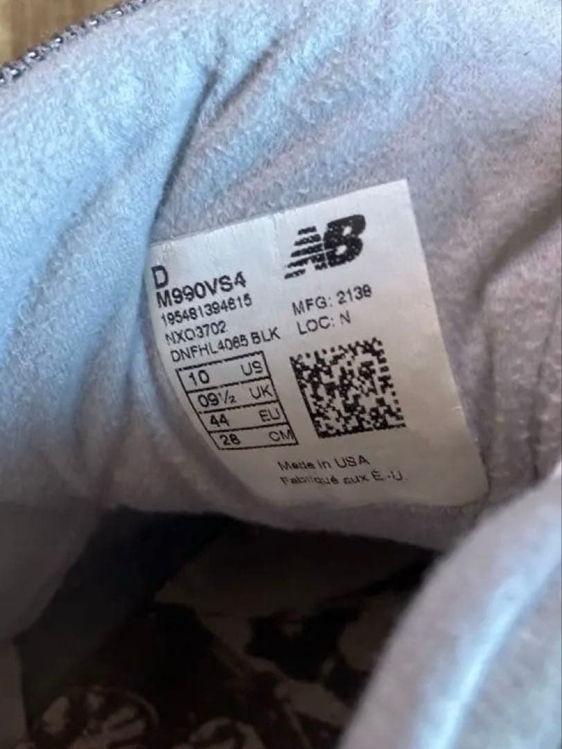 【値下げ中】【美品】M990VS4 new balance 990v4 28cm