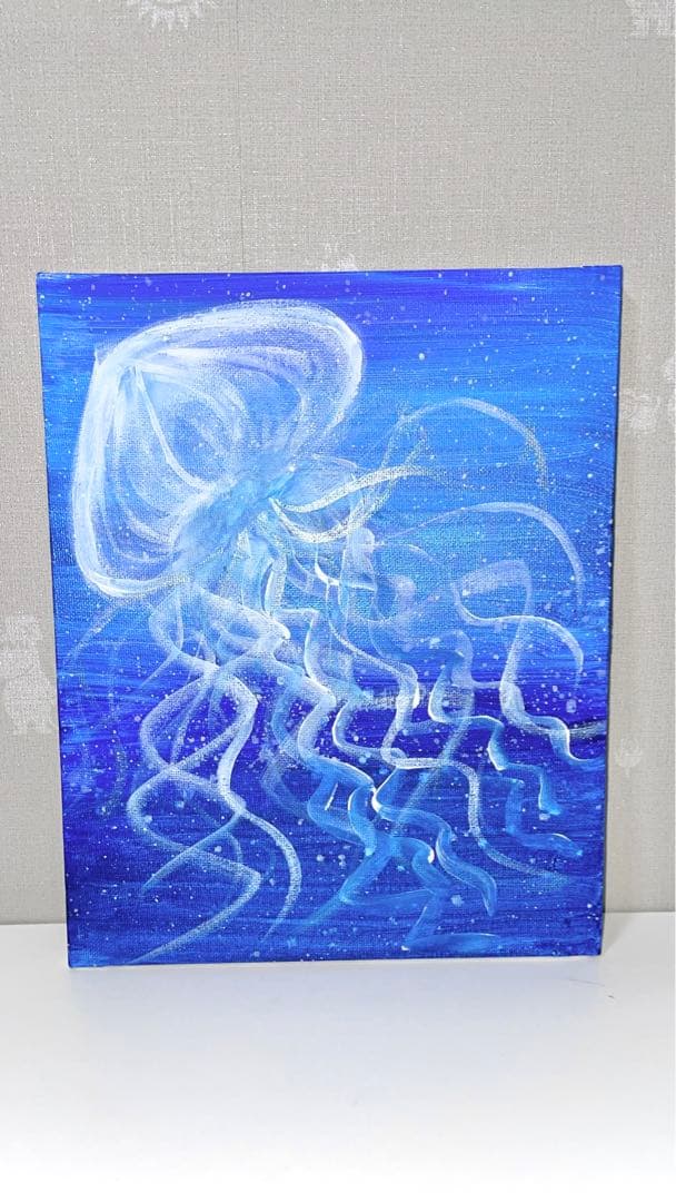 抽象的なクラゲの油彩画