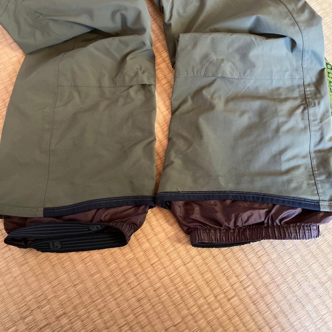 Burton 迷彩柄 スノーボードウェア Lサイズ上下セット