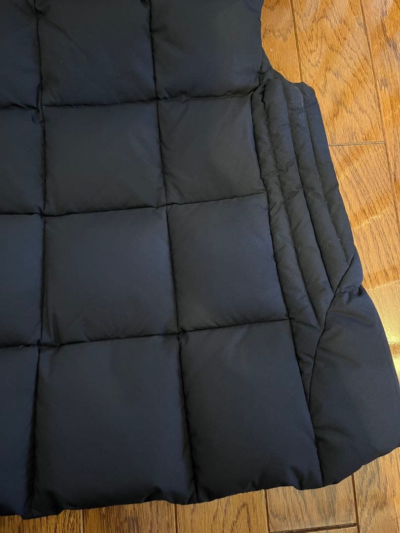 極美品　TATRAS ダウンベスト　ブラック