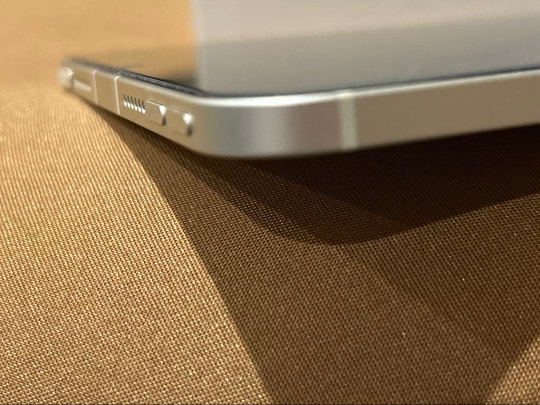 iPad mini6 cellularモデル 256GB スターライト