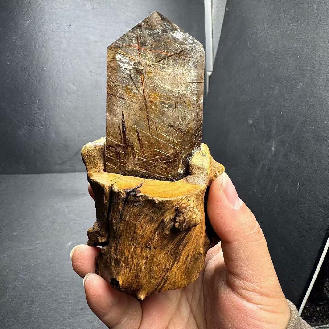 天然石ルチルクォーツのポイント　置物G.538