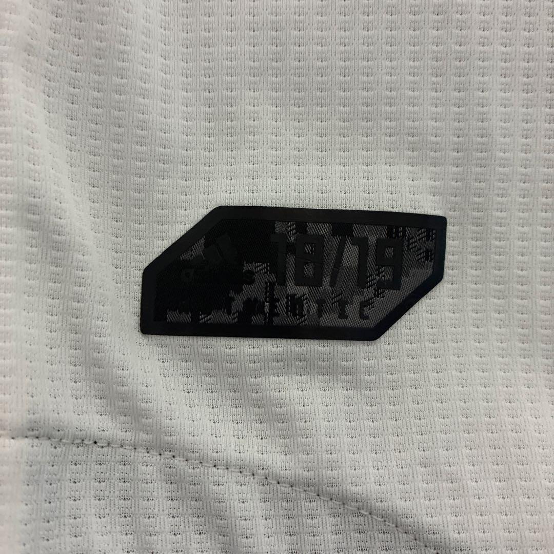 レアルマドリード オーセンティックホームユニフォーム　長袖モドリッチ 18/19