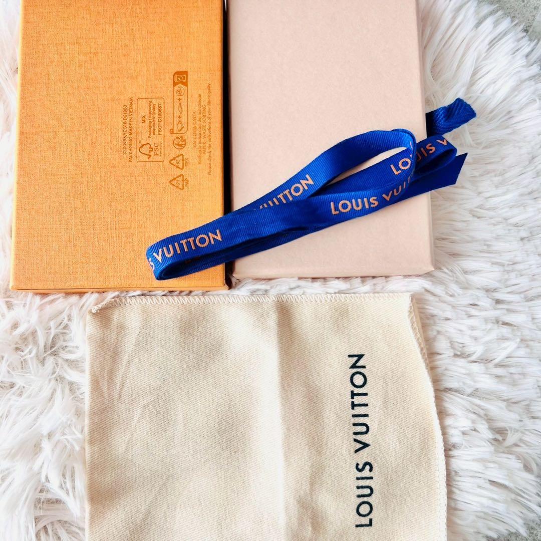 ✨極美品✨ルイヴィトン　ポルトクレ　LVワンダー　オヴシー　モノグラム　LVロゴ