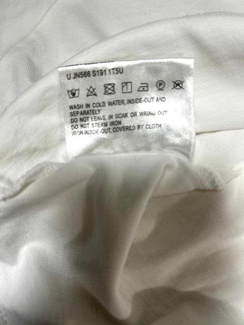 プラダ ホワイト Tシャツ ロゴ付き 半袖