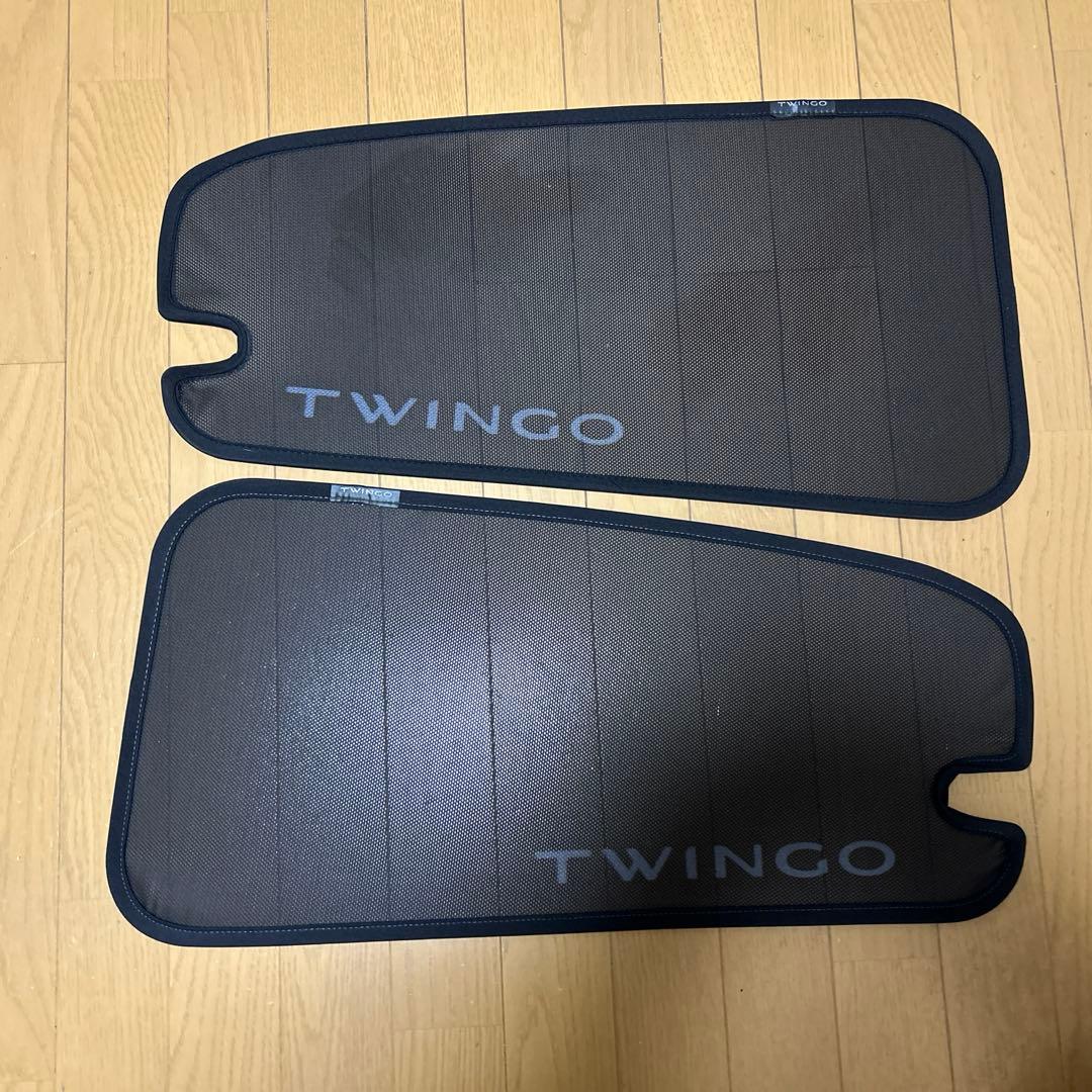 ルノートゥインゴ純正リアドアガラスサンシェード