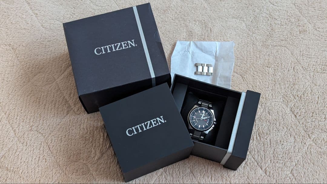 シチズン アテッサ エコ・ドライブ 電波時計（AS7100-59E）