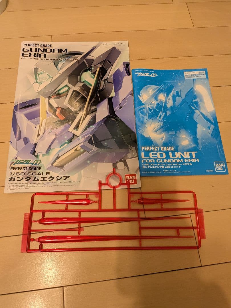 PG ガンダムエクシア　LEDユニット付き ジャンク品