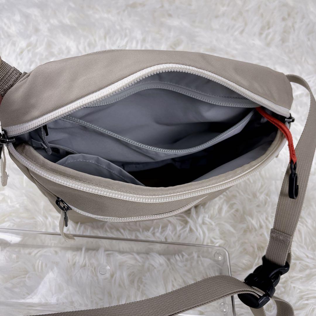 【美品】ARCTERYX アークテリクス　マンティス2 ベージュ