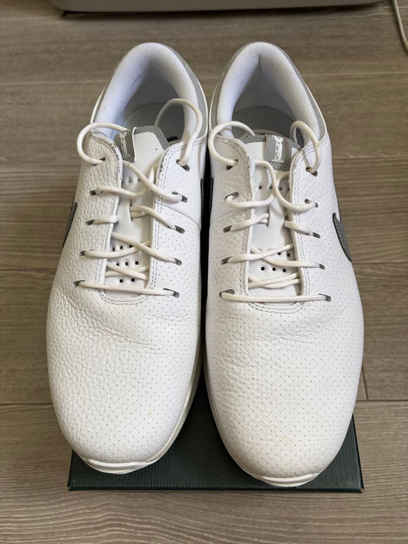 ナイキ　エアズームビクトリーツアー3