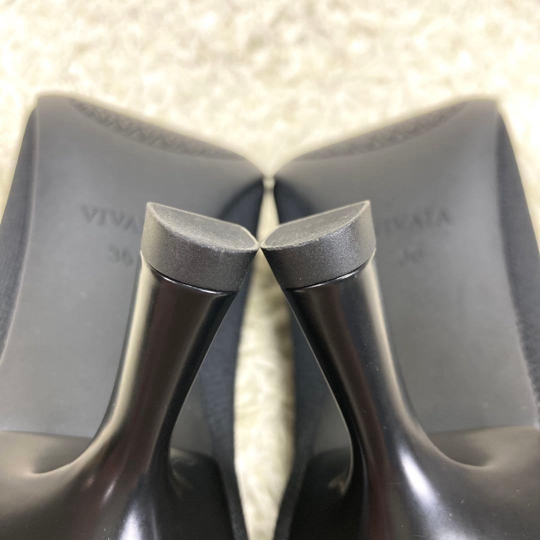 『未使用級』VIVAIA パンプス Vカット ポインテッドトゥ ヒール ブラック