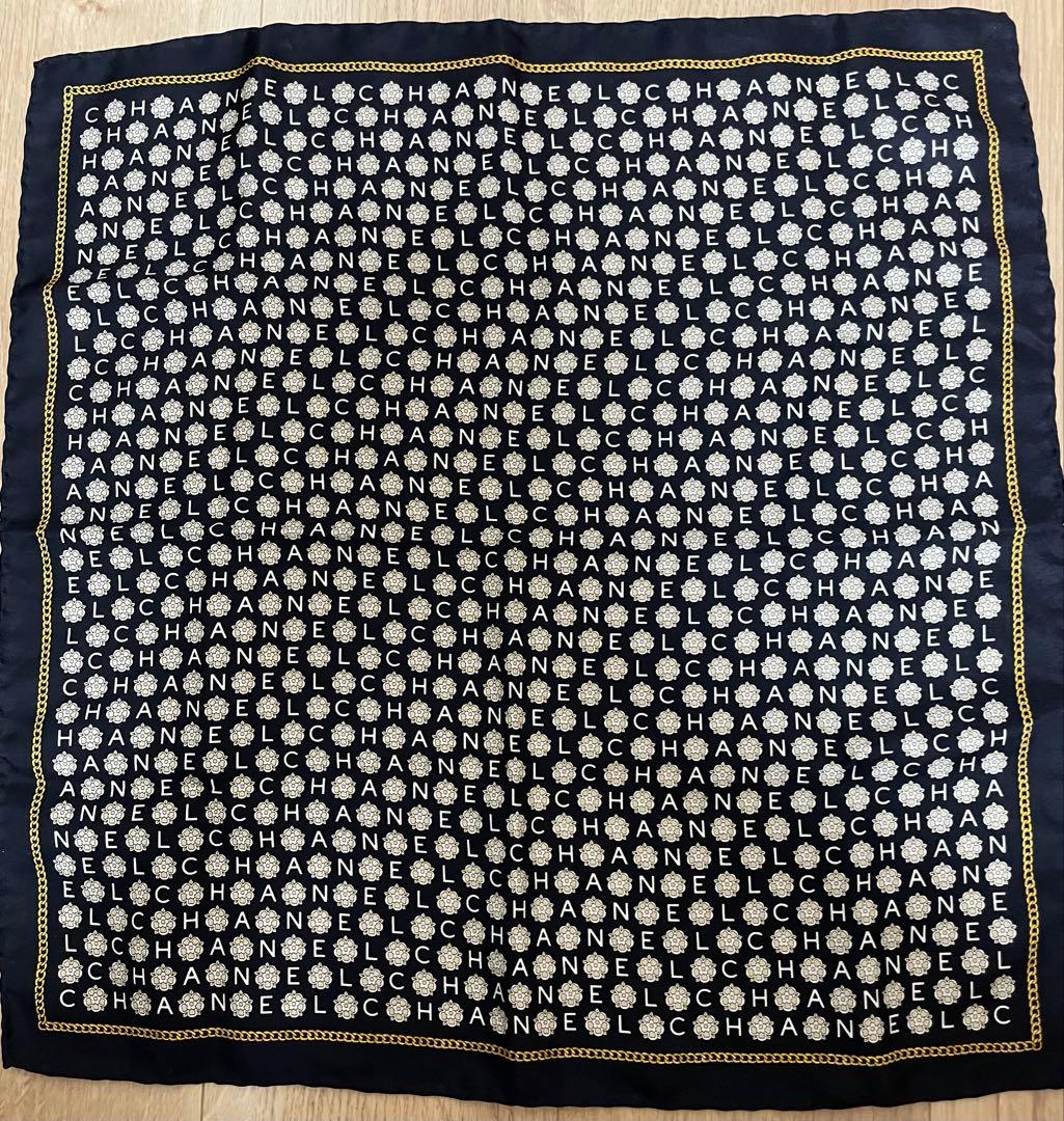 CHANEL シルク スカーフ カメリア　ロゴ 花柄