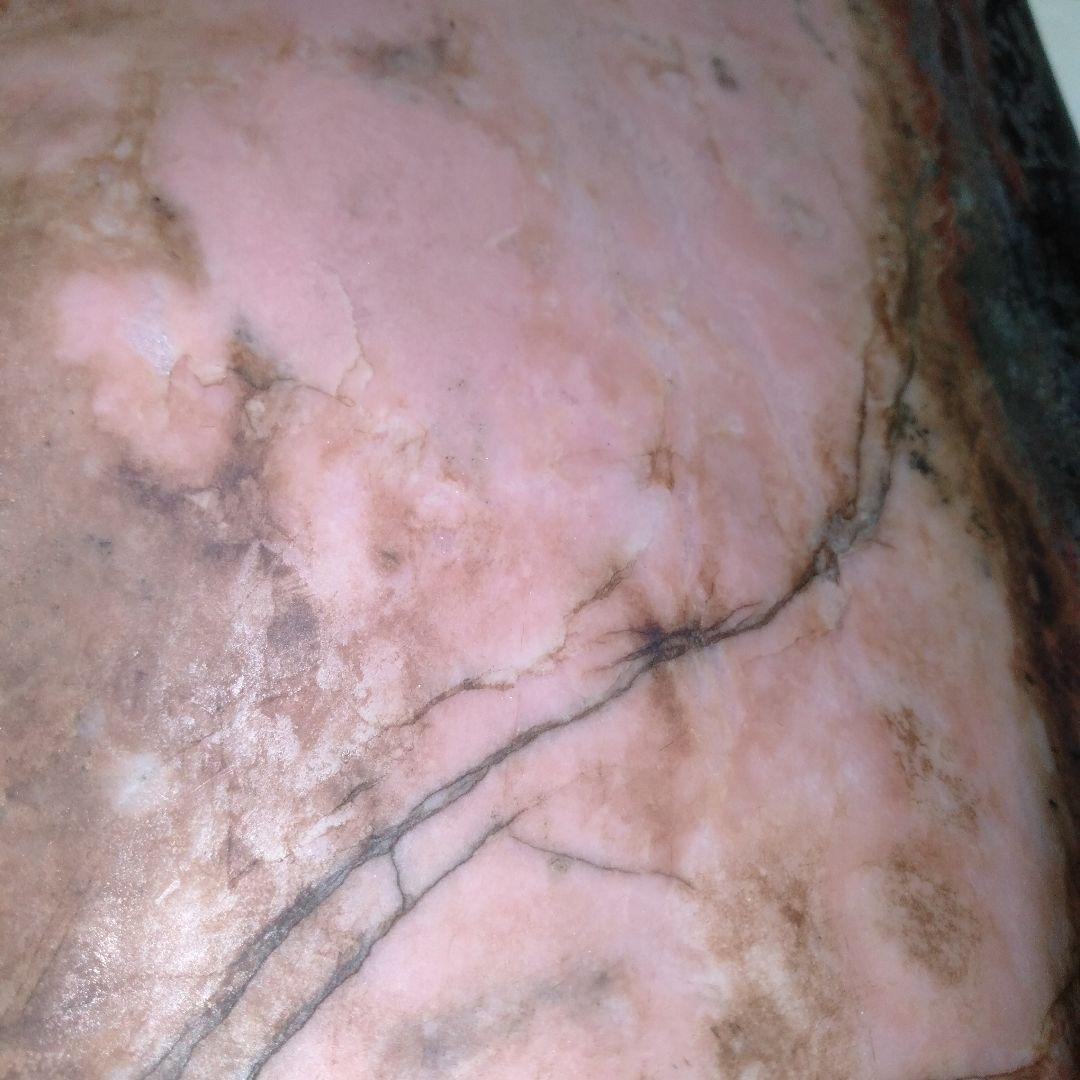 超大型バラ輝石　ロードナイト　原石　約15kg 　連山　台付き１個